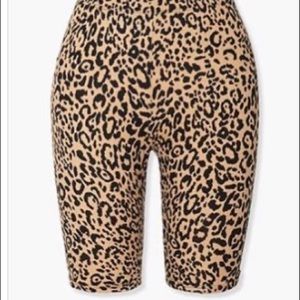 Leopard print biker shorts